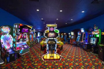 Fast Forward Arcade and other Recreation at Pop Century Disney World