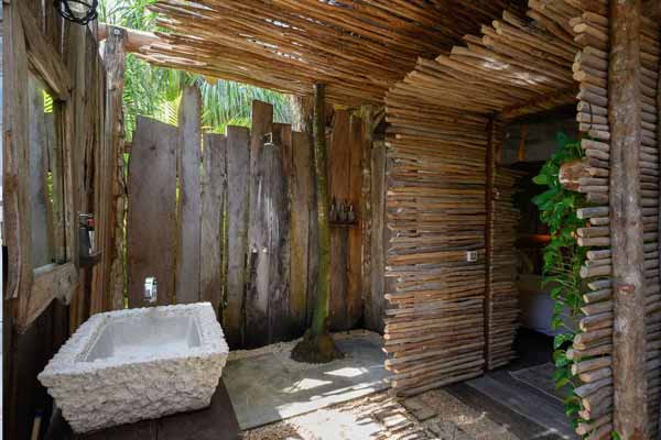 outdoor shower at Nomade Tulum